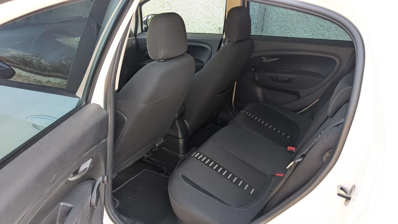 Fiat Punto 1, 4 T-jet 120кс, снимка 5 - Автомобили и джипове - 52206753