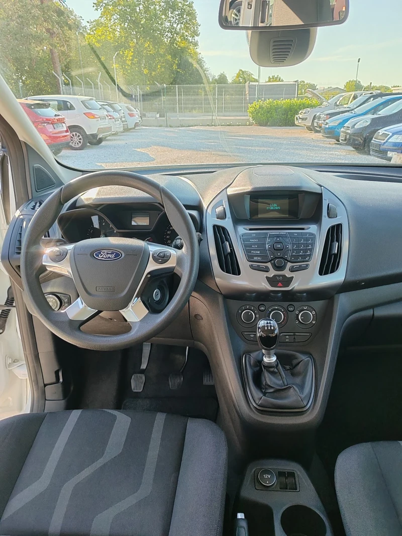 Ford Tourneo Connect 1.0, 101к.с. ТОП, снимка 8 - Автомобили и джипове - 51514337