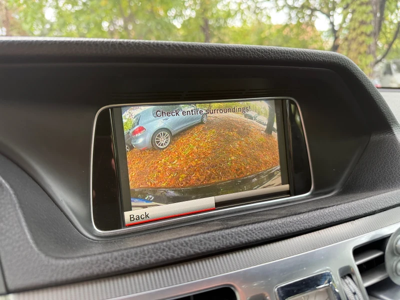 Mercedes-Benz E 220 FACELIFT* AMG* LeD, снимка 14 - Автомобили и джипове - 51806408