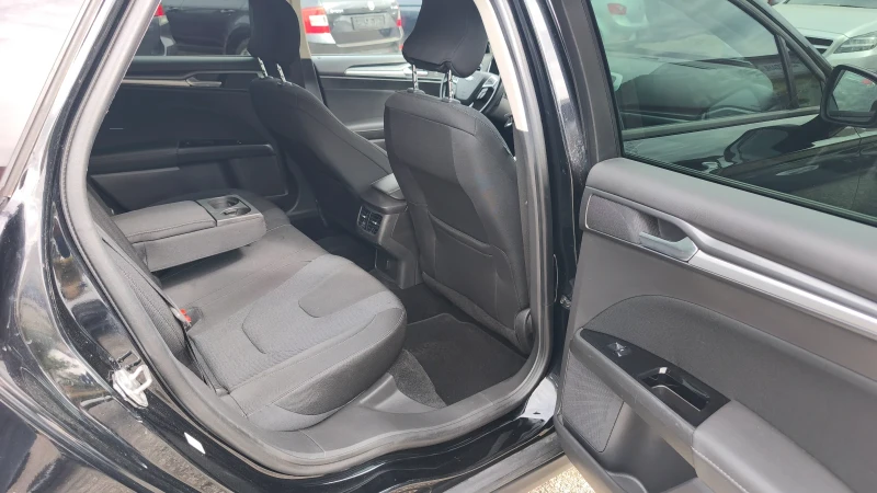 Ford Mondeo 2.0TDCi AWD 4x4 Navi ШВЕЙЦАРИЯ ОТЛИЧЕН, снимка 13 - Автомобили и джипове - 51846862