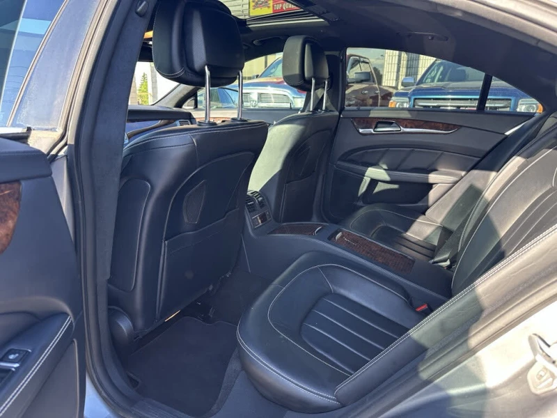 Mercedes-Benz CLS 550 MULTIBEAM LED* DISTRONIC* HARMAN/KARDON, FULL MAX*, снимка 14 - Автомобили и джипове - 52661764