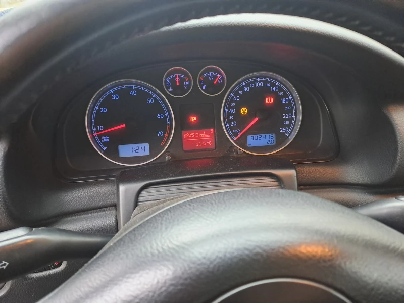 VW Passat B5.5, снимка 4 - Автомобили и джипове - 52664016