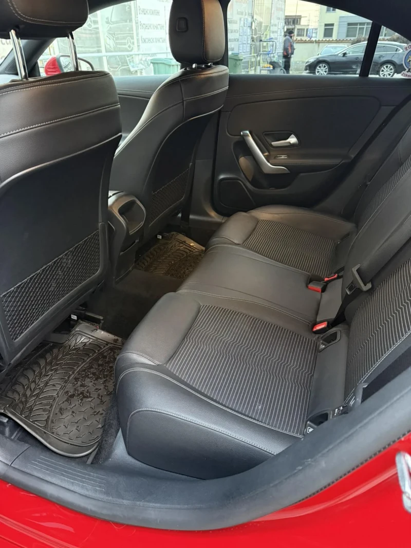 Mercedes-Benz CLA 220 4MATIC, снимка 8 - Автомобили и джипове - 53225842