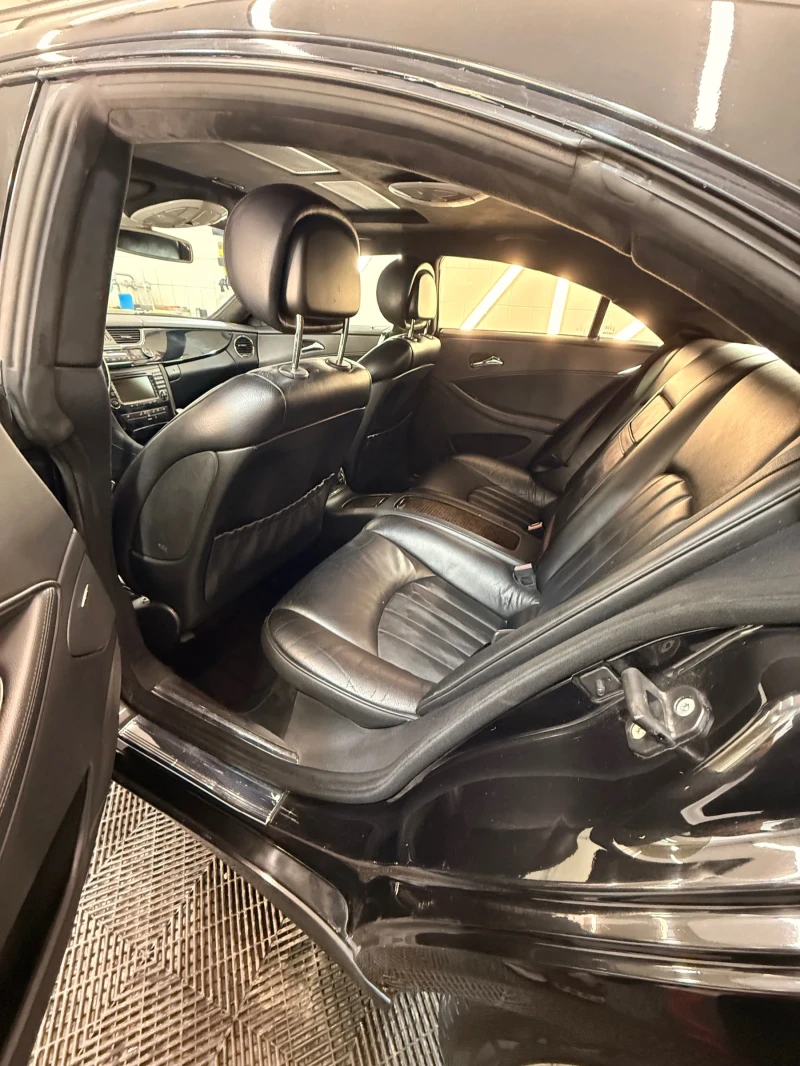 Mercedes-Benz CLS 320, снимка 10 - Автомобили и джипове - 53374627