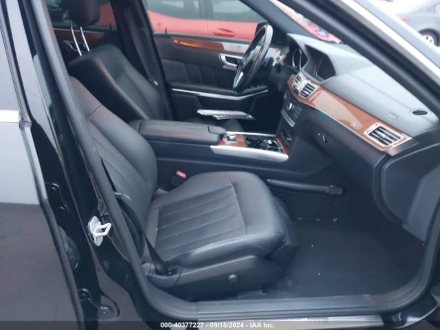 Mercedes-Benz E 400 4MATIC, снимка 7 - Автомобили и джипове - 48575647