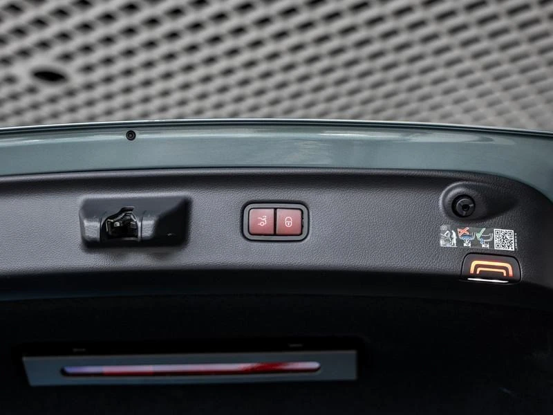 Mercedes-Benz S 63 AMG E PERFORMANCE L MANUFAKTUR PANO HEAD UP 360 CAMERA, снимка 11 - Автомобили и джипове - 51536420