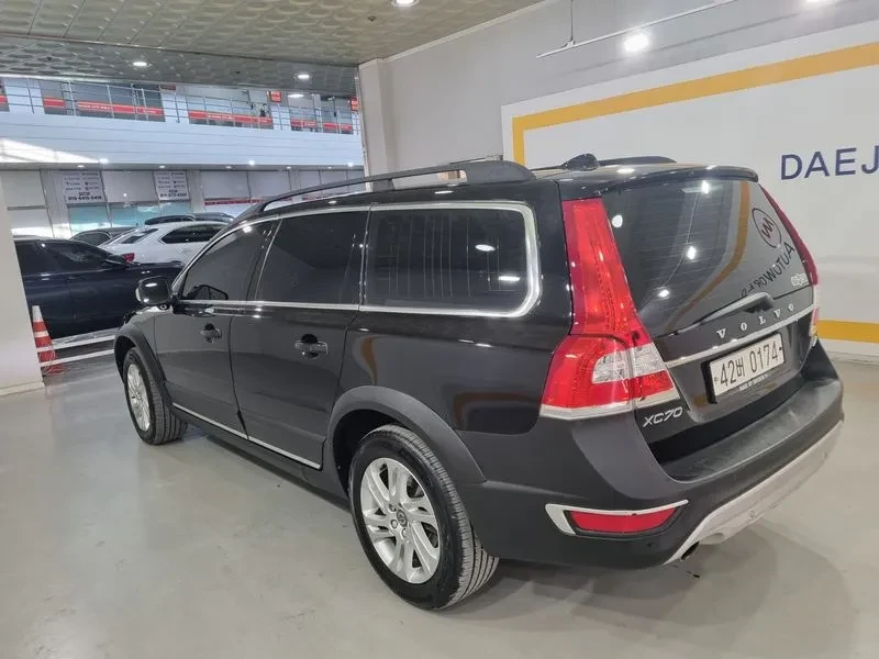 Volvo Xc70 D4 3Rd Generation🔥Auto Hub Korea   директе, снимка 3 - Автомобили и джипове - 55220920