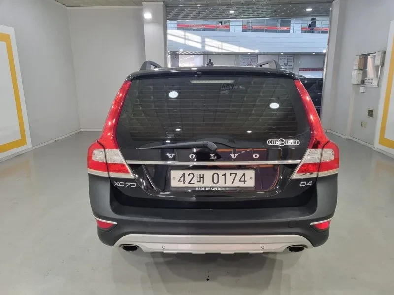 Volvo Xc70 D4 3Rd Generation🔥Auto Hub Korea   директе, снимка 2 - Автомобили и джипове - 55220920