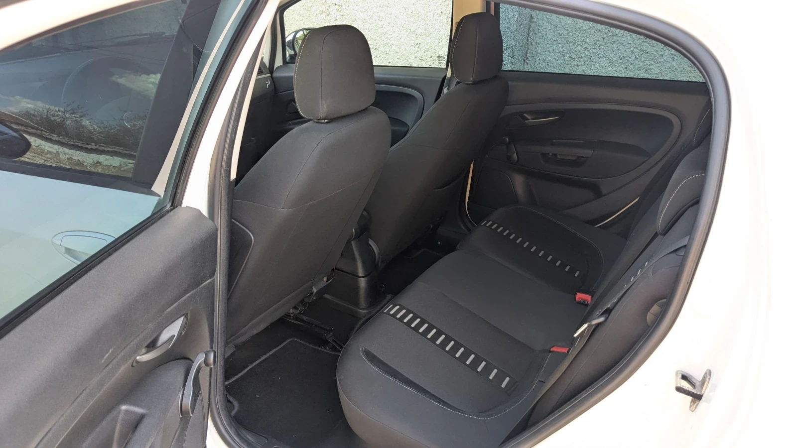 Fiat Punto 1, 4 T-jet 120кс - изображение 5
