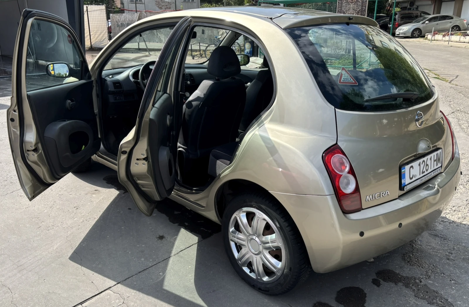 Nissan Micra  - изображение 3