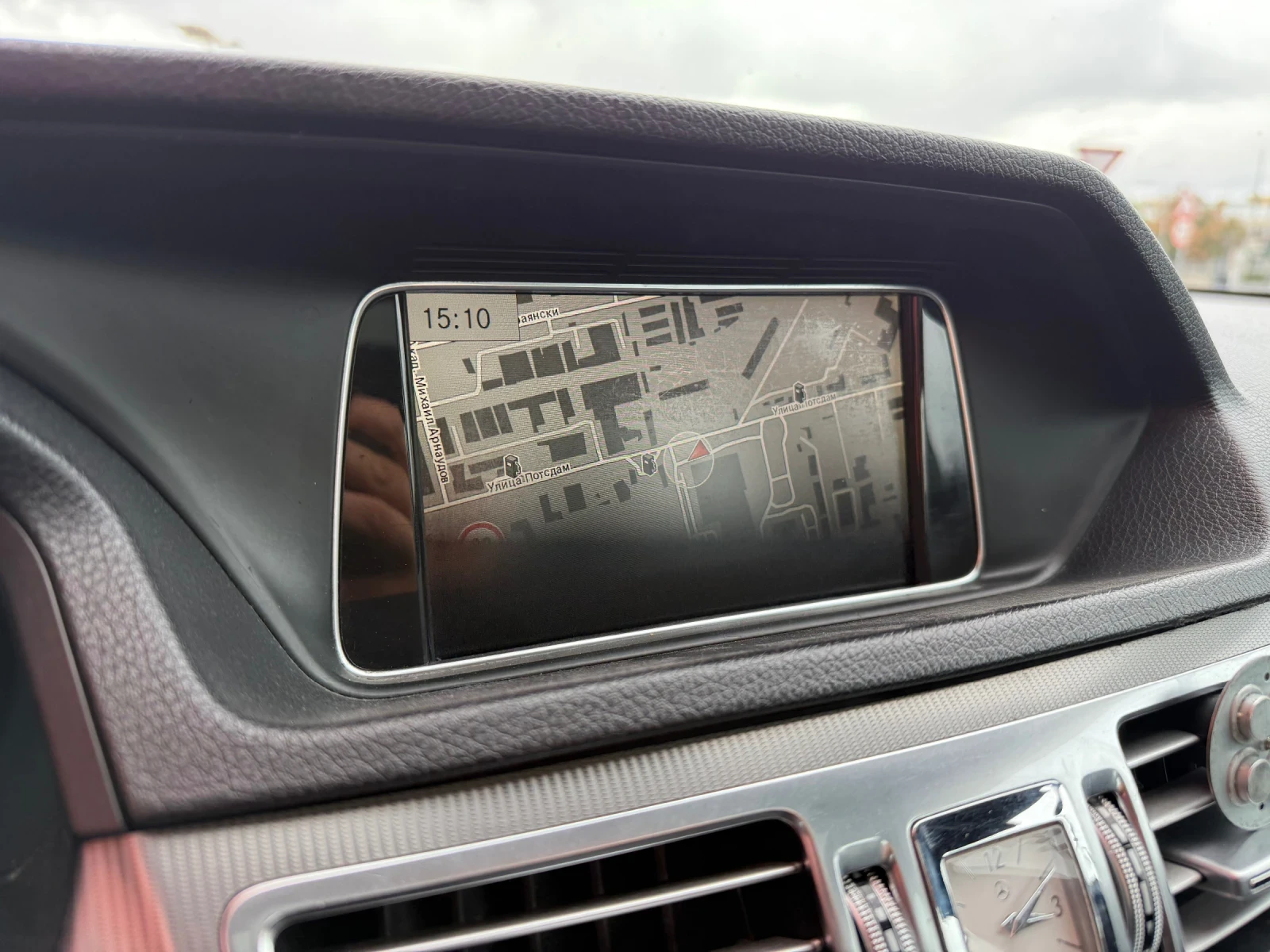 Mercedes-Benz E 220 FACELIFT* AMG* LeD | Mobile.bg — изображение 13