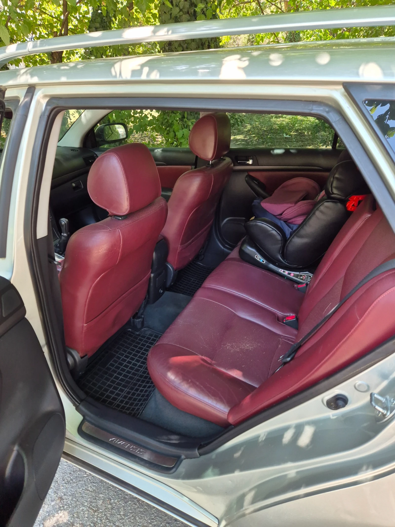 Toyota Avensis D4D  - изображение 3