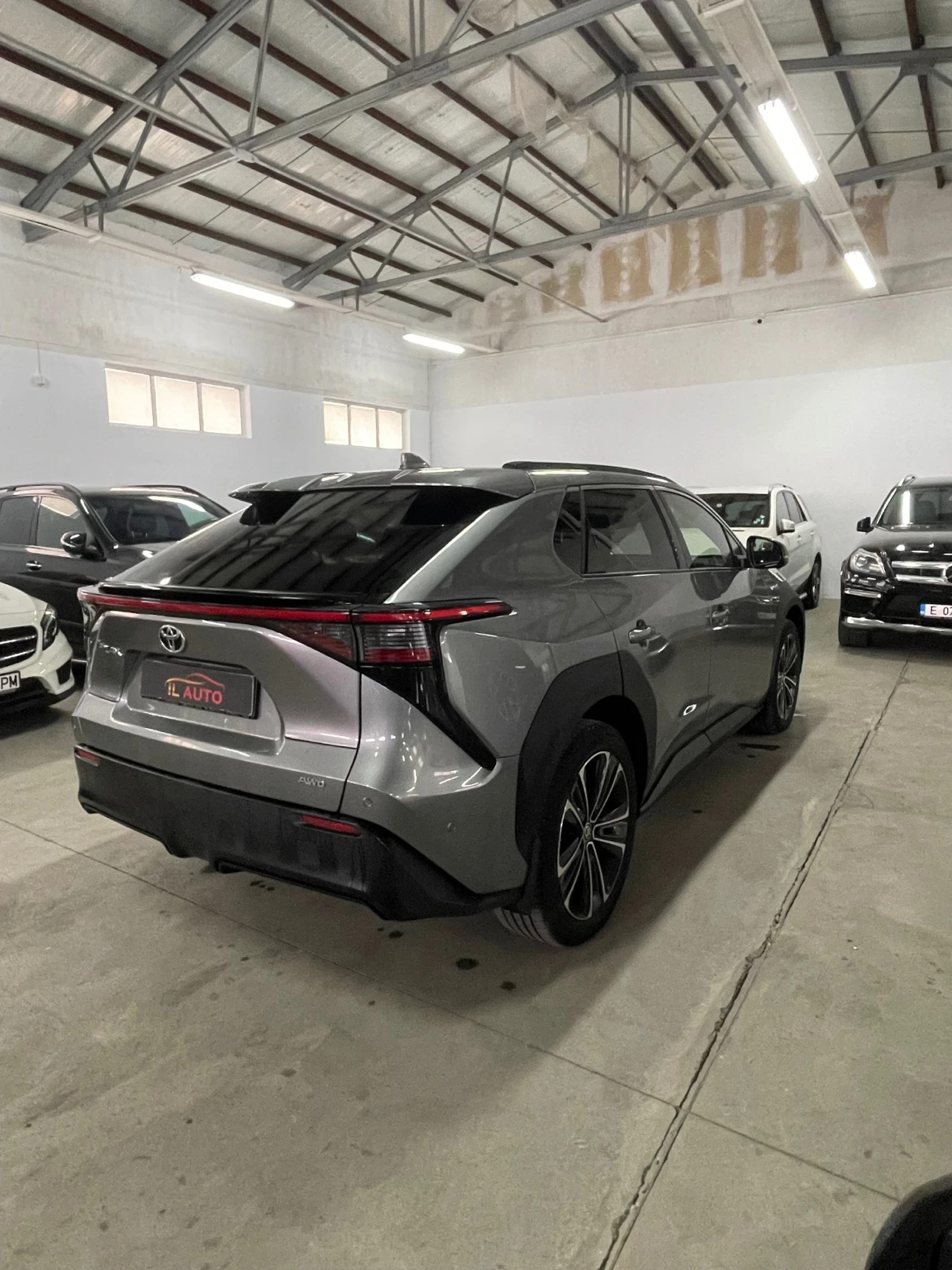 Toyota bZ4X BEV/218HP/360/JBL//Led/Kless/4x4/!!! | Mobile.bg   5