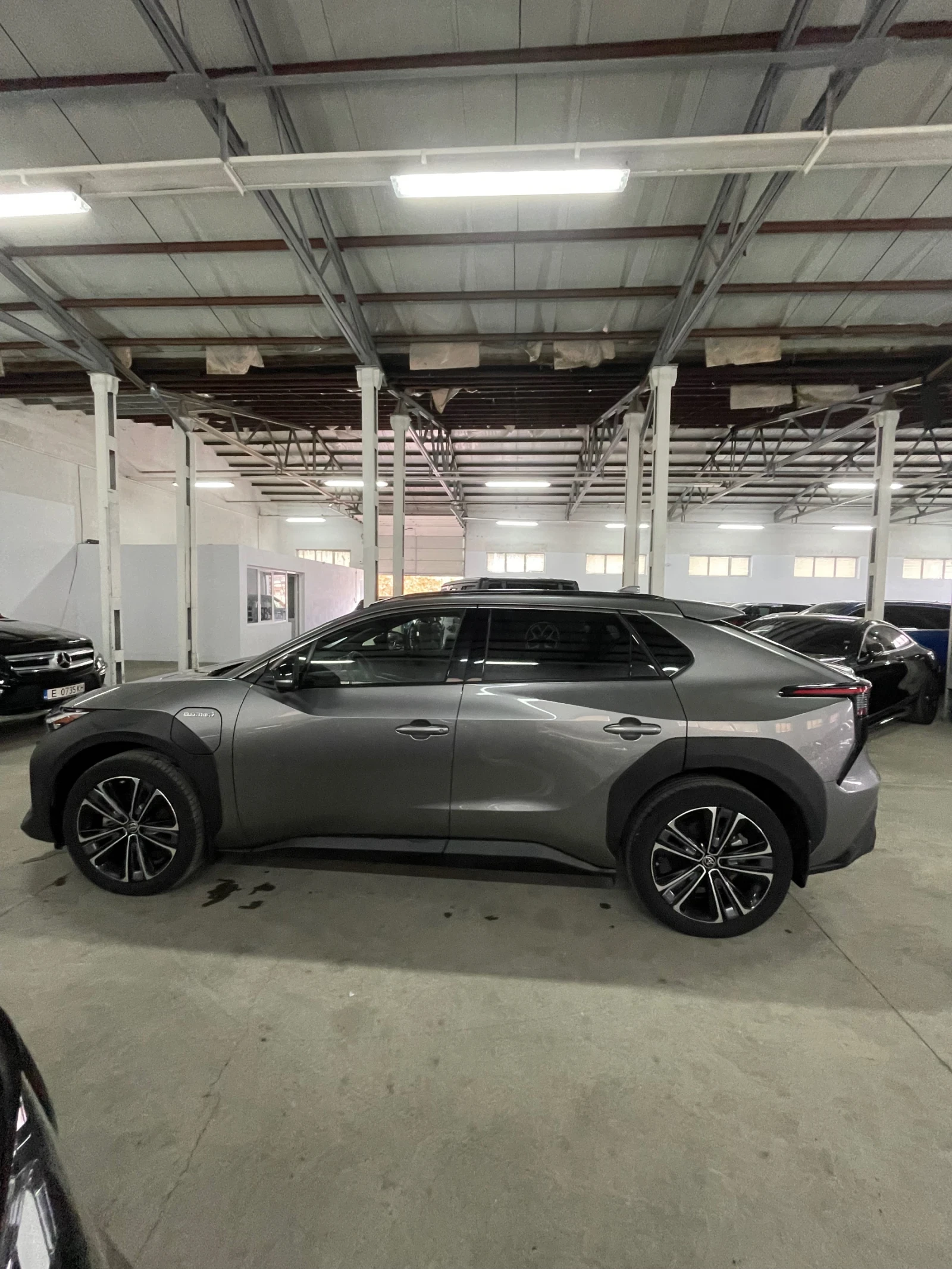 Toyota bZ4X BEV/218HP/360/JBL//Led/Kless/4x4/!!! | Mobile.bg   8