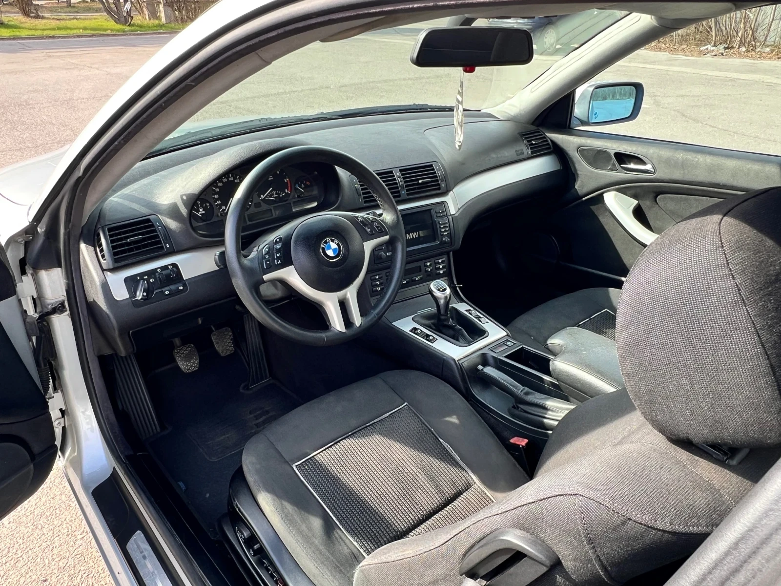 BMW 330 Cd РЪЧКА, снимка 10 - Автомобили и джипове - 54036305