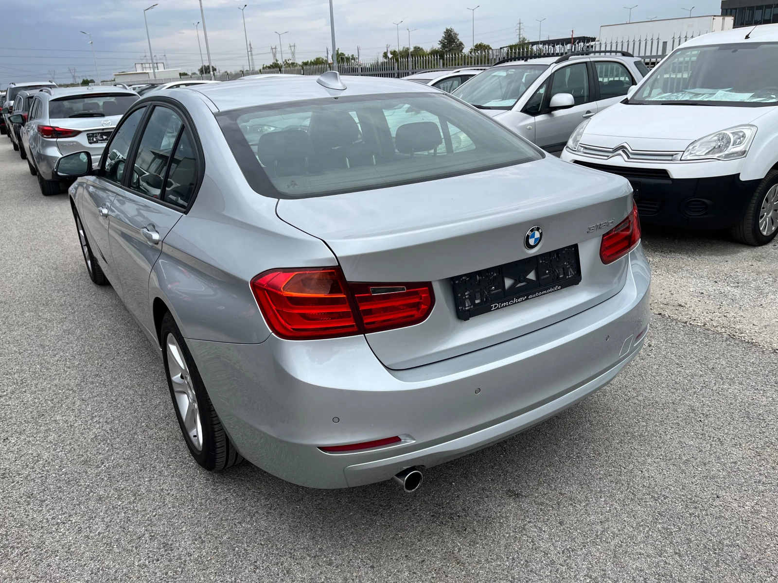 BMW 318 D, снимка 5 - Автомобили и джипове - 54146060