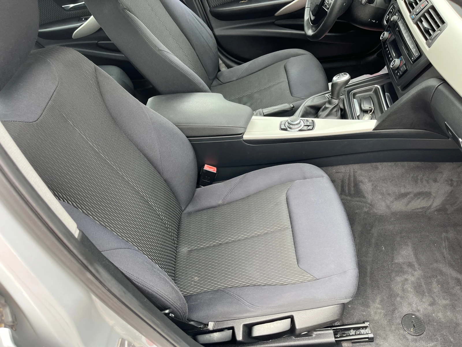 BMW 318 D, снимка 8 - Автомобили и джипове - 54146060