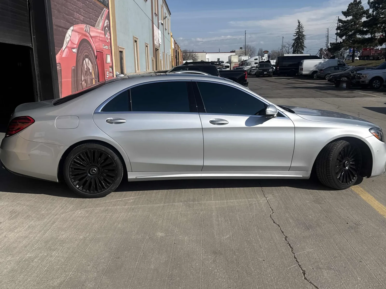 Mercedes-Benz S 560 AMG* PACK* 4MATIC* BURMESTER* ДИГИТАЛНО* ТАБЛО* ОБ, снимка 2 - Автомобили и джипове - 54167696