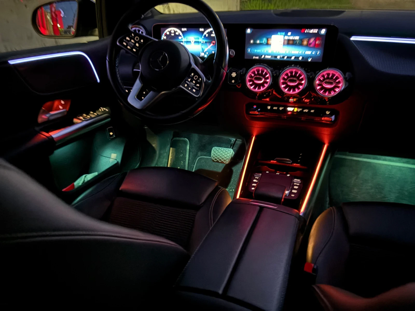 Mercedes-Benz B 200, снимка 11 - Автомобили и джипове - 54308303