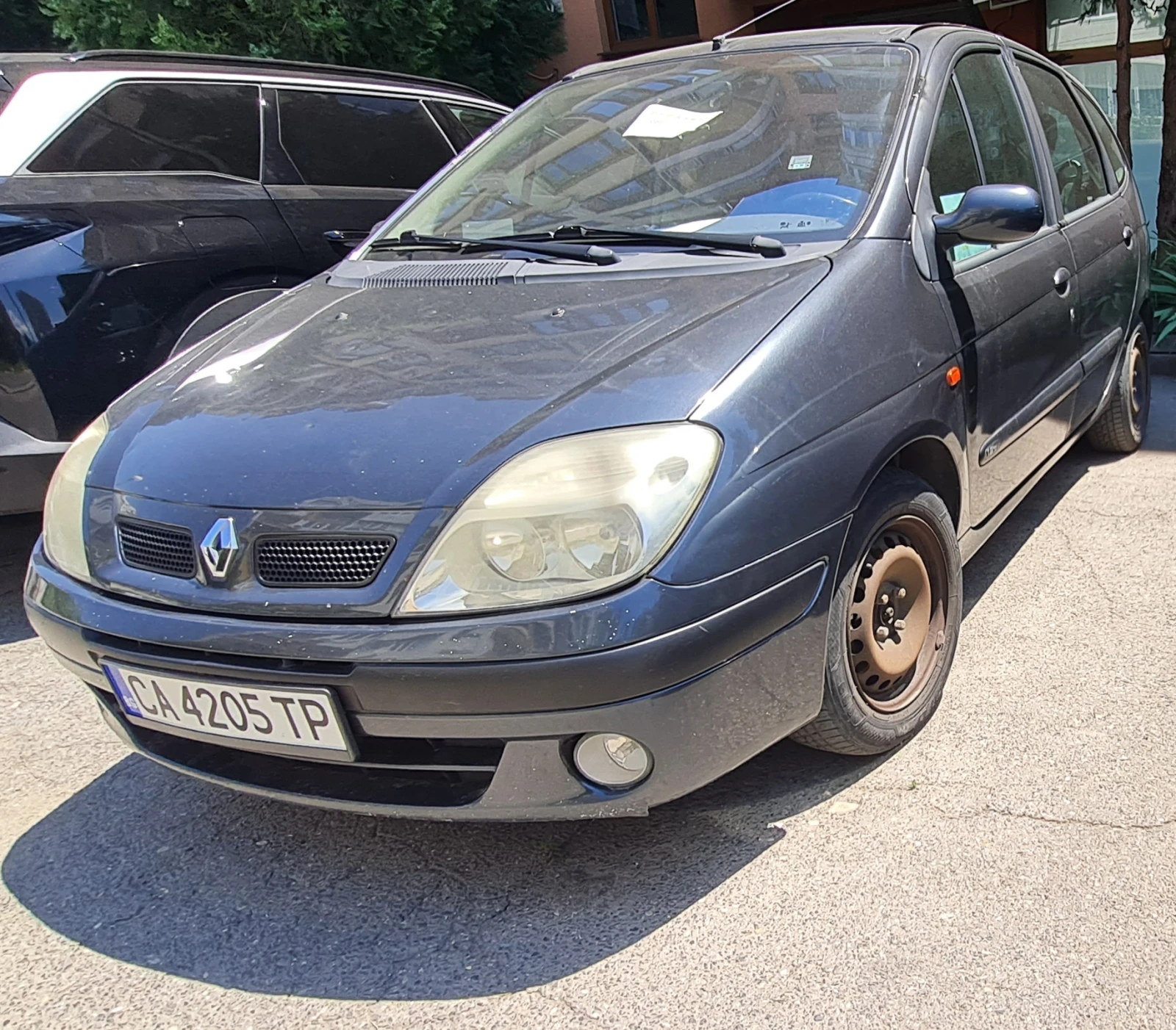 Renault Scenic, снимка 7 - Автомобили и джипове - 54957005
