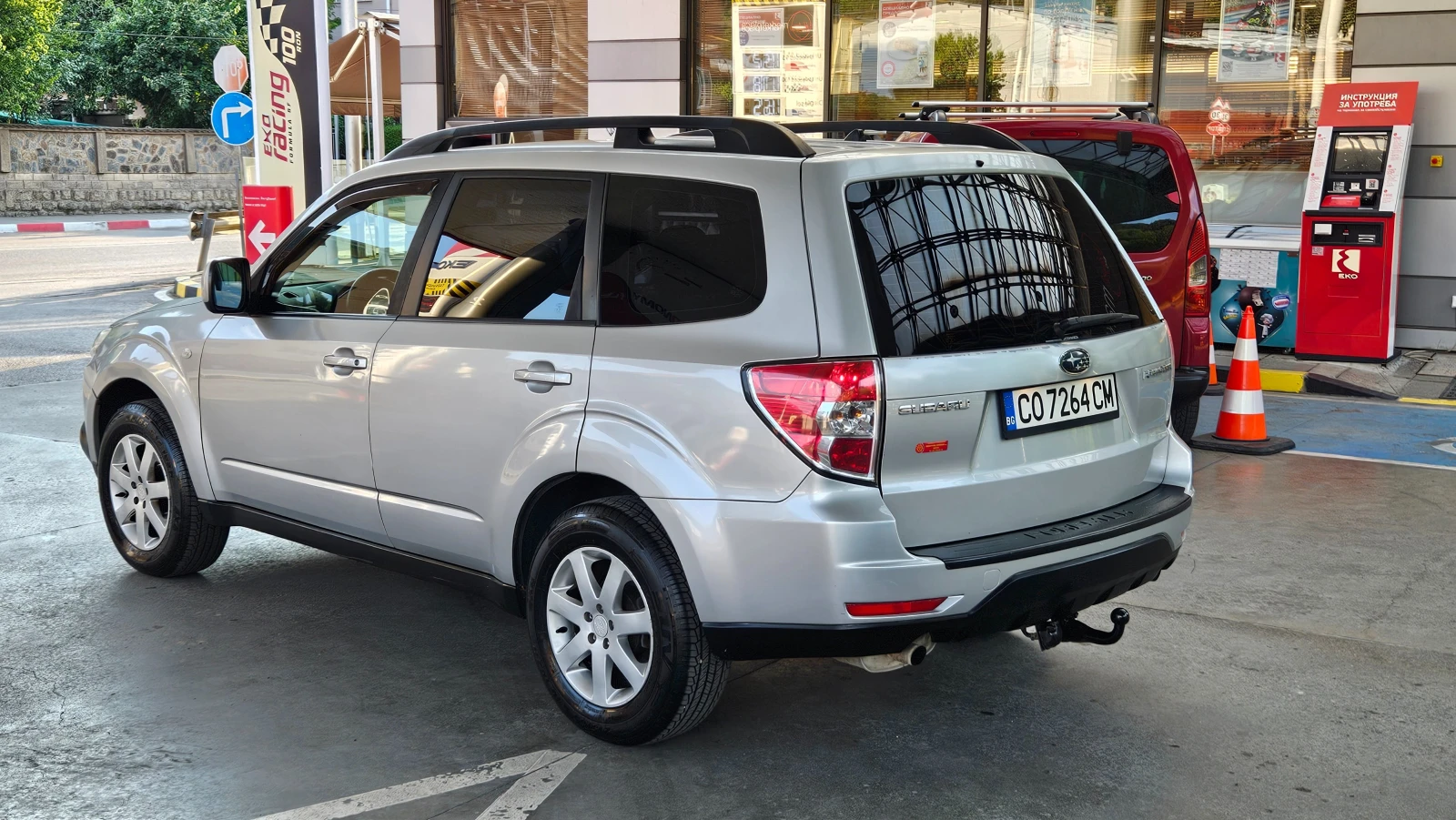 Subaru Forester 2.0 4X4/BAVNI/KLIMATRONIK/FACELIFT, снимка 4 - Автомобили и джипове - 55339778