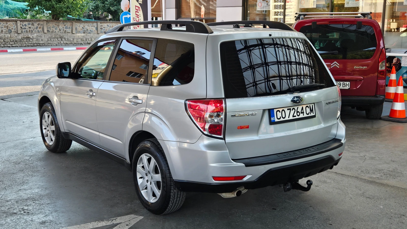 Subaru Forester 2.0 4X4/BAVNI/KLIMATRONIK/FACELIFT, снимка 5 - Автомобили и джипове - 55339778