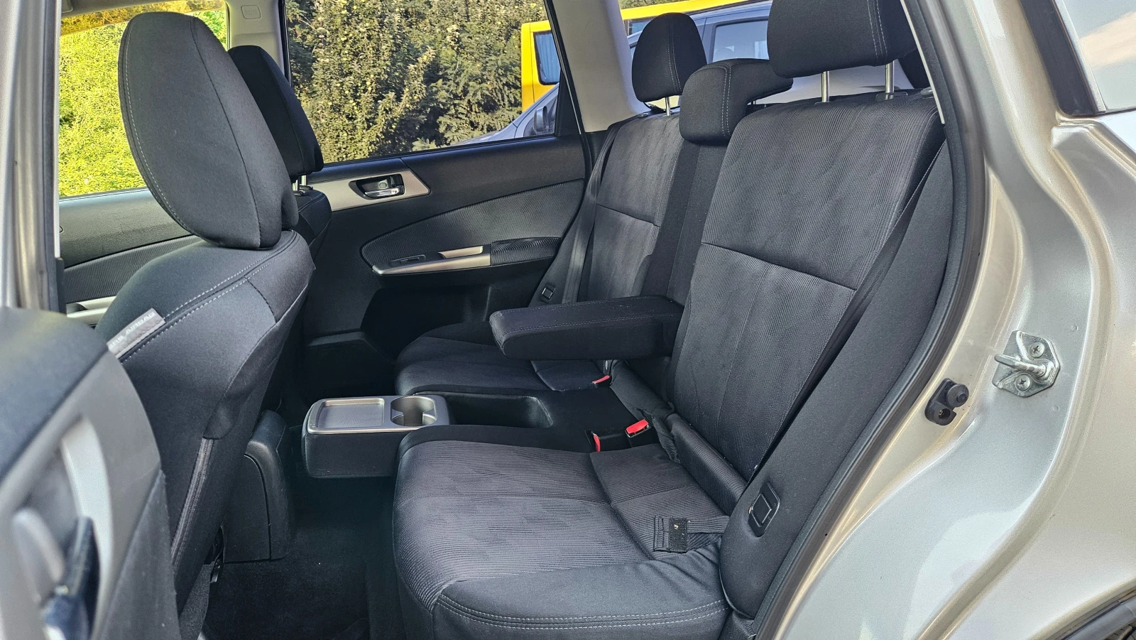 Subaru Forester 2.0 4X4/BAVNI/KLIMATRONIK/FACELIFT, снимка 13 - Автомобили и джипове - 55339778