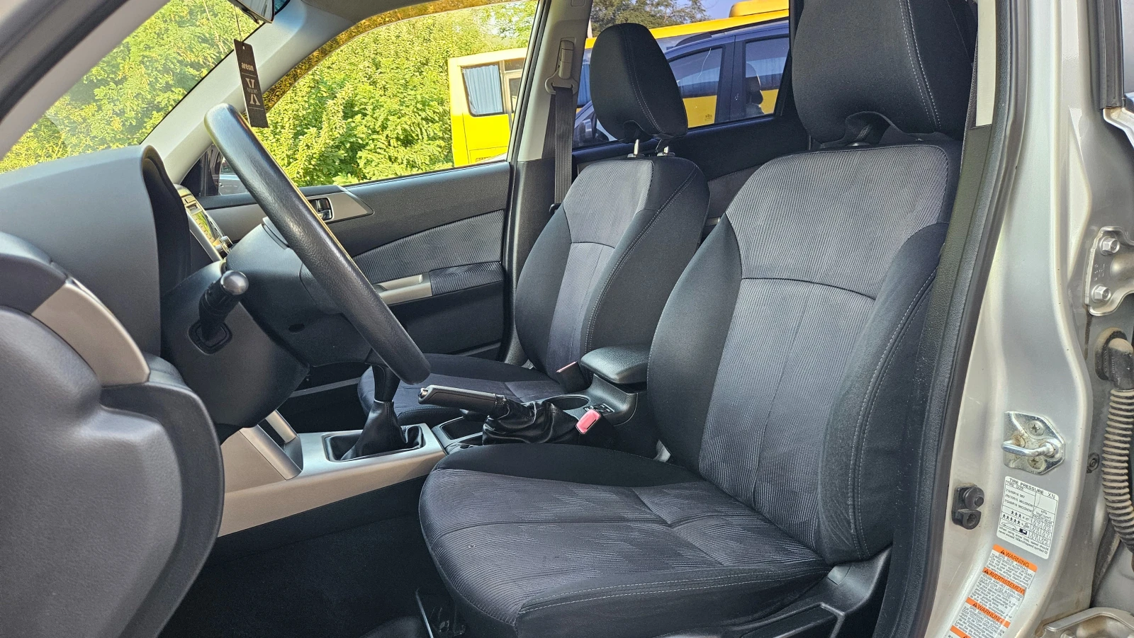 Subaru Forester 2.0 4X4/BAVNI/KLIMATRONIK/FACELIFT, снимка 11 - Автомобили и джипове - 55339778