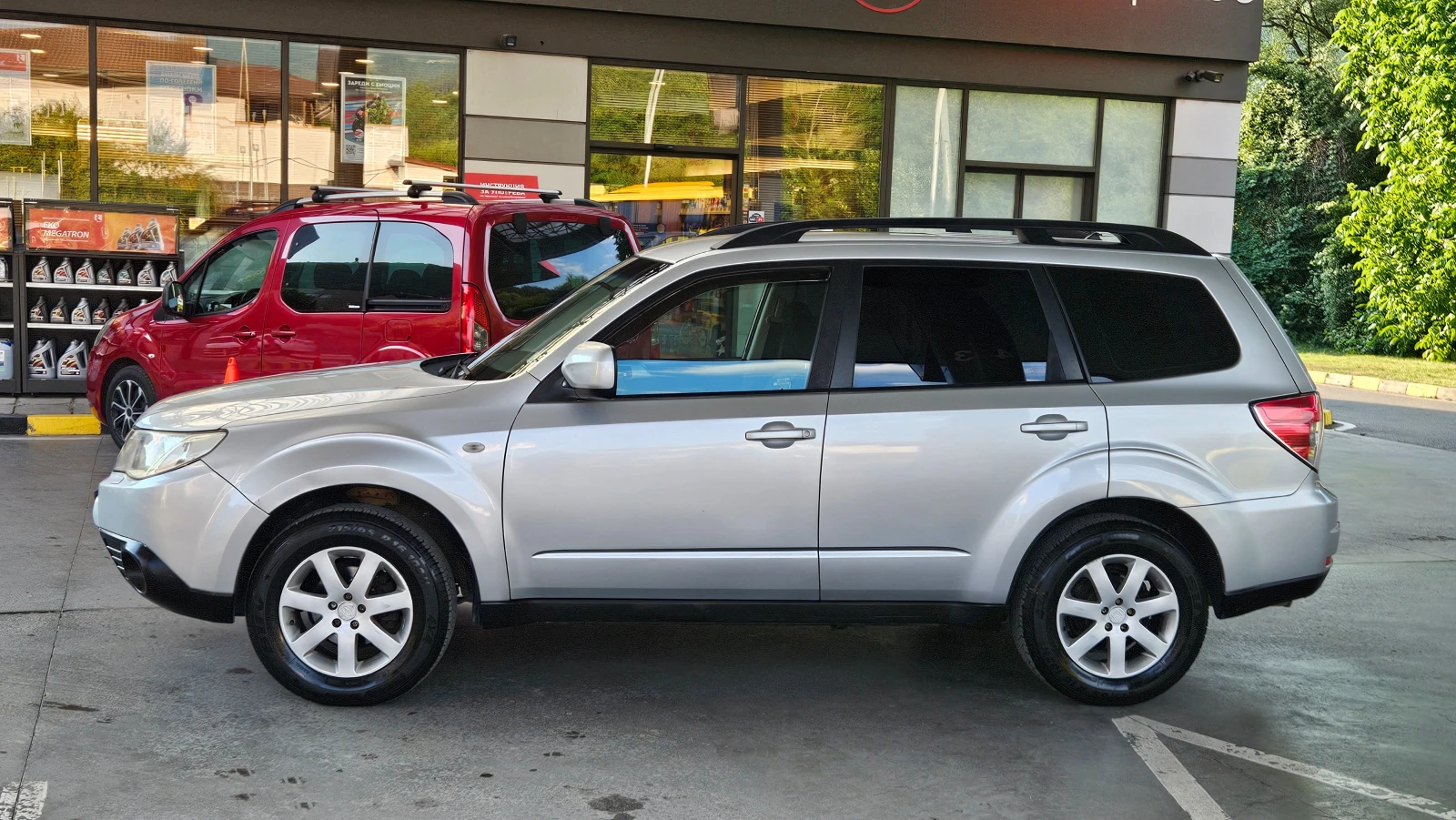Subaru Forester 2.0 4X4/BAVNI/KLIMATRONIK/FACELIFT, снимка 3 - Автомобили и джипове - 55339778