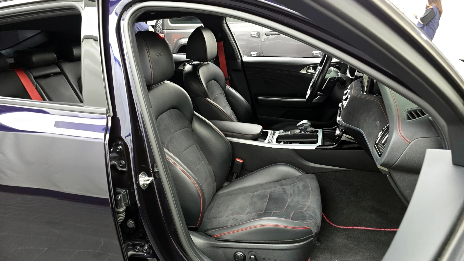 Kia Stinger * GT* AWD* MASTERS TURBO PACKAGE* , снимка 11 - Автомобили и джипове - 55528470
