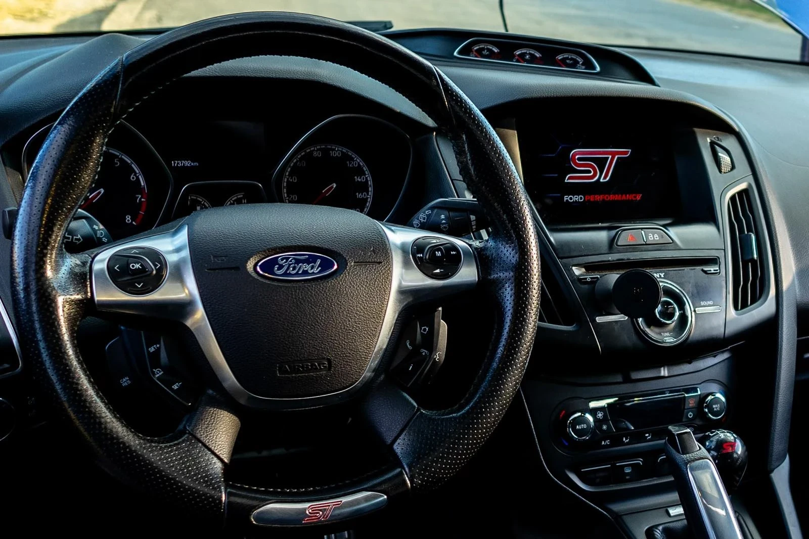 Ford Focus ST, снимка 10 - Автомобили и джипове - 55550655