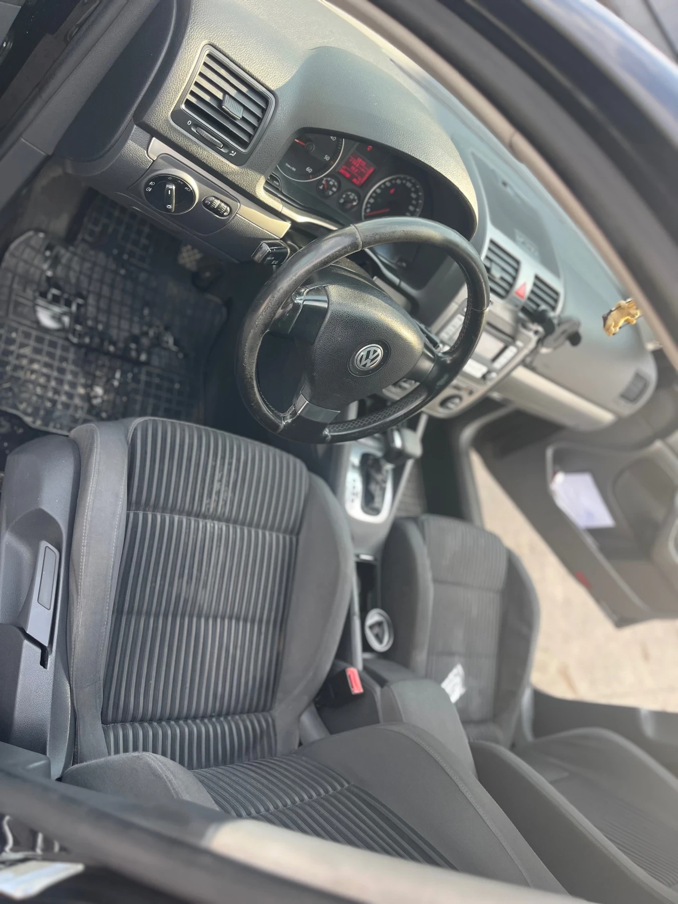 VW Golf, снимка 5 - Автомобили и джипове - 56038337