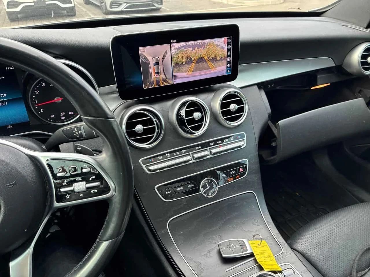 Mercedes-Benz C 300, снимка 9 - Автомобили и джипове - 56728765