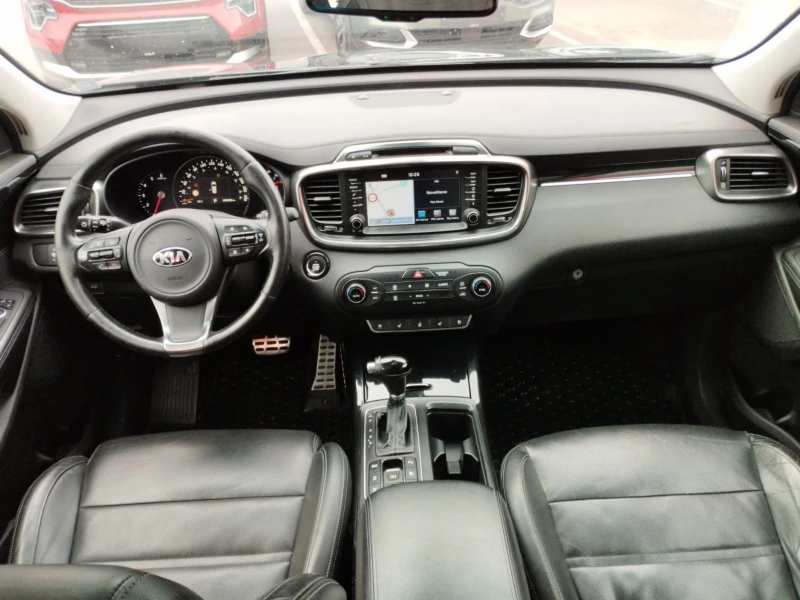 Kia Sorento 2.2 CRDI ГАРАНЦИЯ, снимка 8 - Автомобили и джипове - 47451243