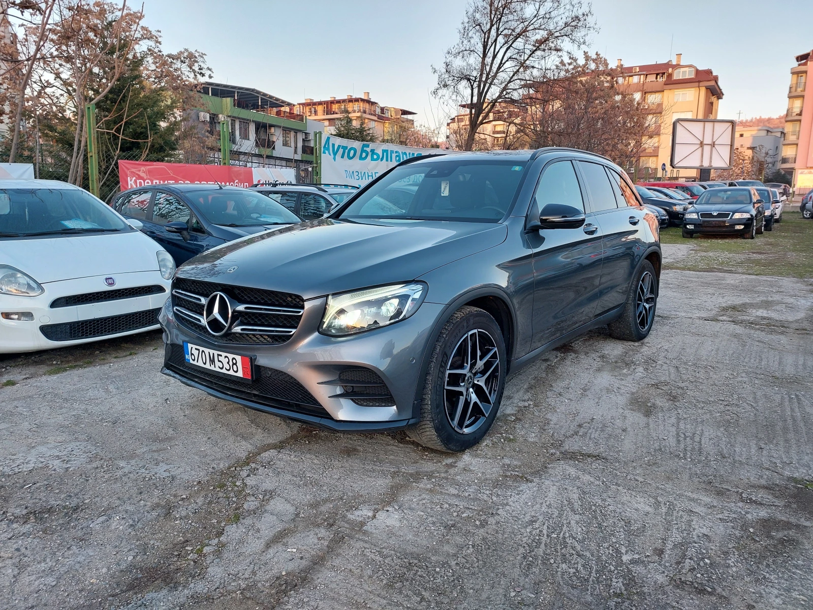 Mercedes-Benz GLC 220 * 4-MATIC* AMG LINE* F1-9G Tronic* 36м. х 1563лв.* - изображение 2