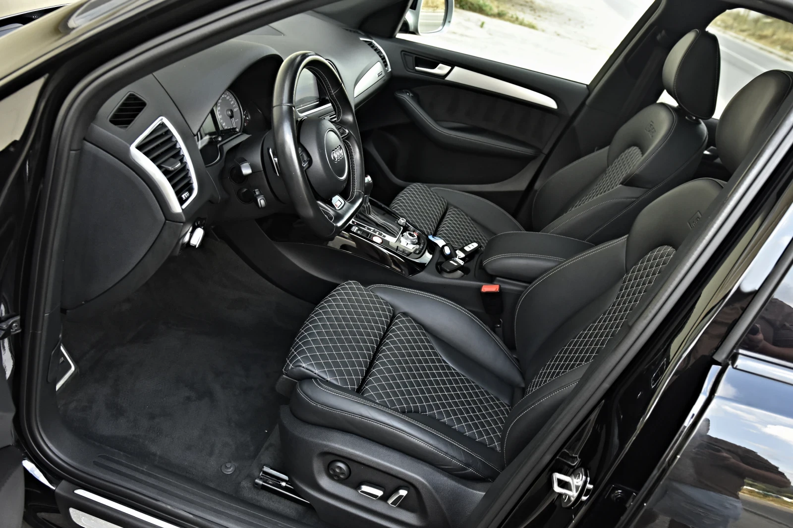 Audi SQ5 3.0TDI COMPETITION PLUS340h.p S-LINE RS-SITZE 20RS - изображение 8