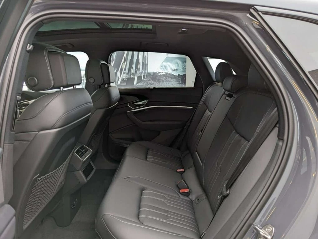 Audi Q8 * Premium * CARFAX *    | Mobile.bg   6