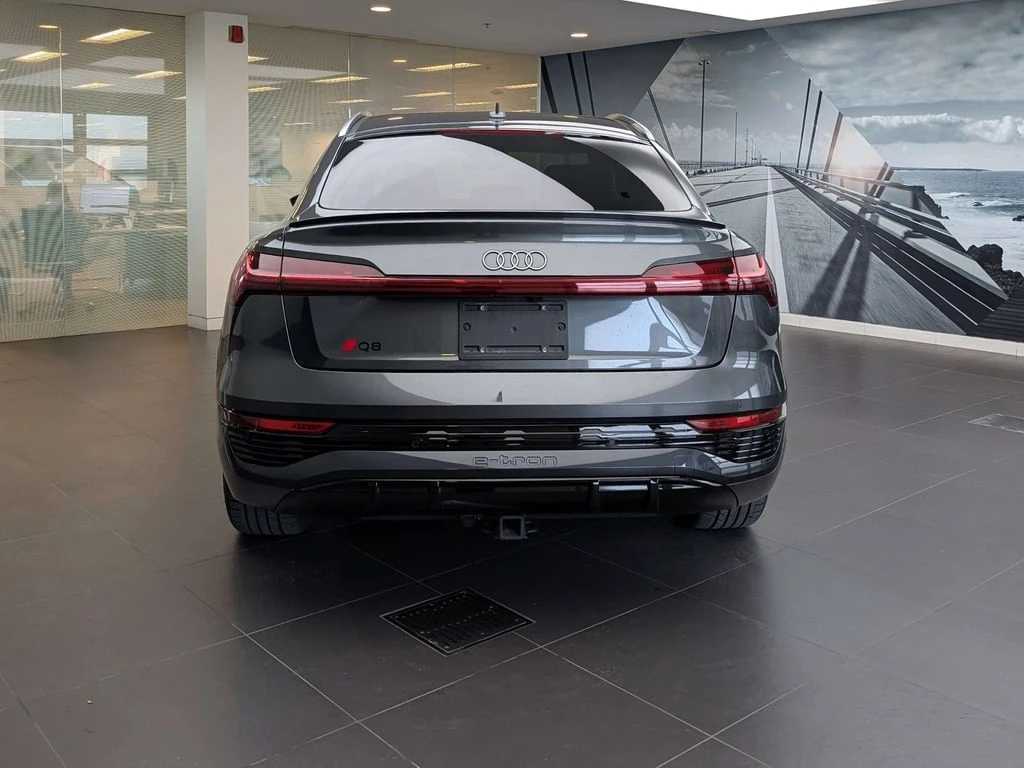 Audi Q8 * Premium * CARFAX *    | Mobile.bg   3
