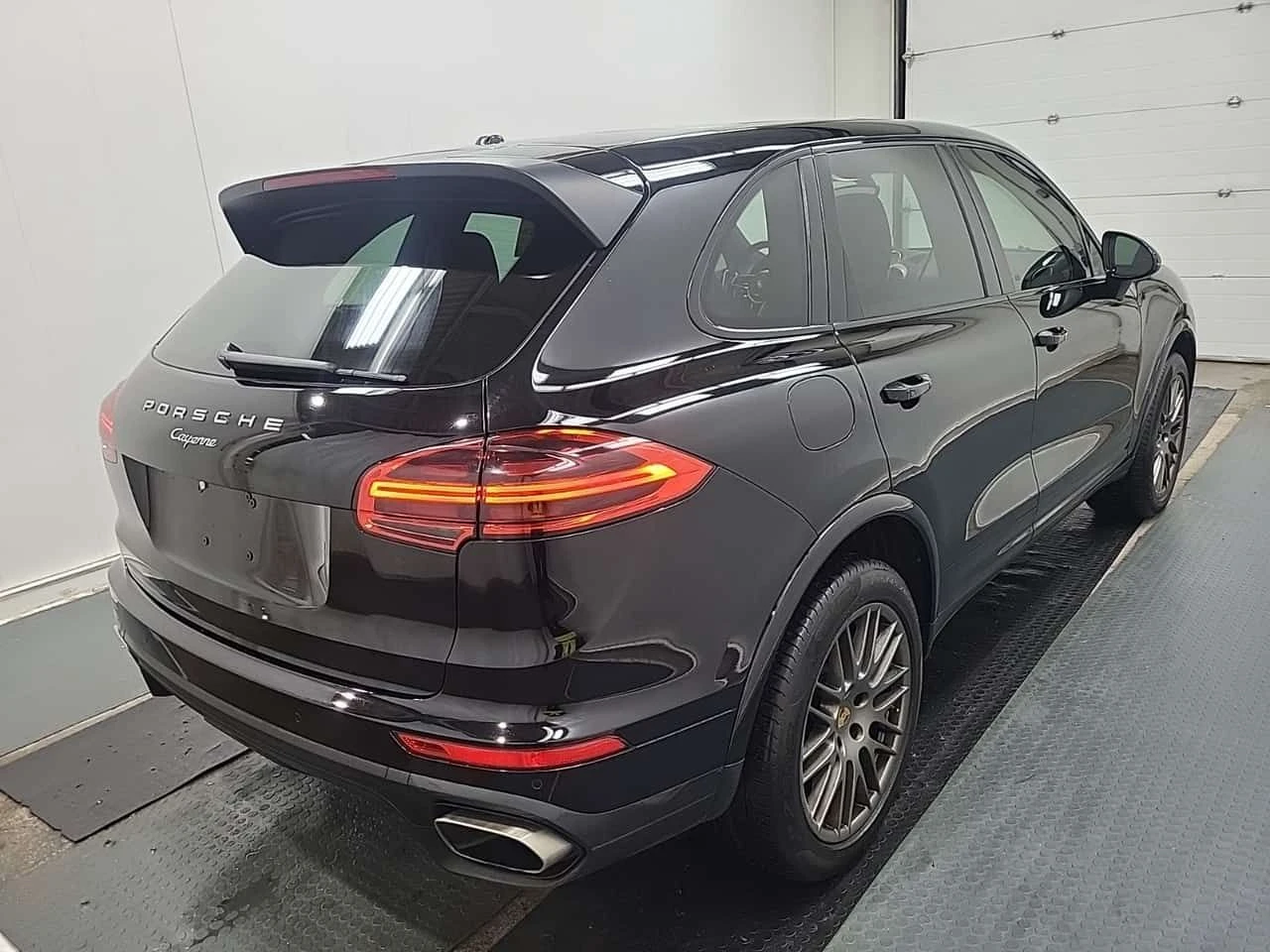 Porsche Cayenne * PLATINUM EDITION * ПОДГРЕВ / ОБДУХВАНЕ / ПАНОРА - изображение 3