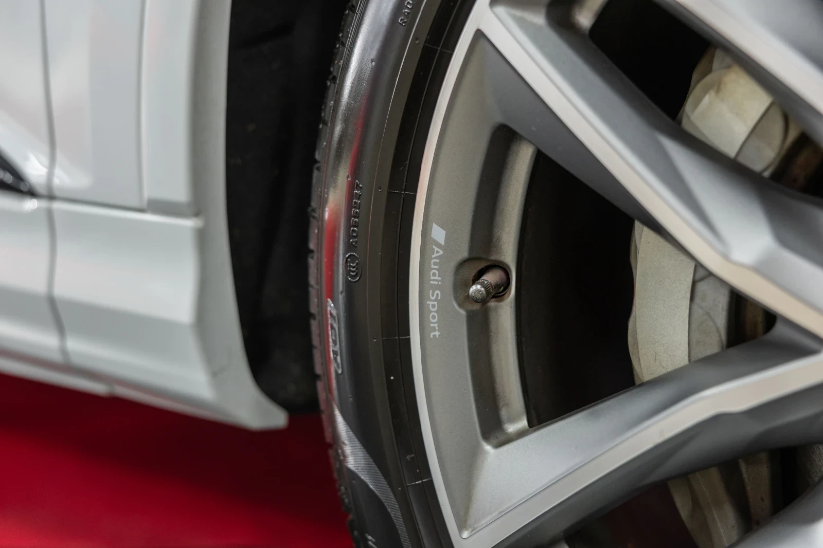 Audi Q7, снимка 9 - Автомобили и джипове - 53842580