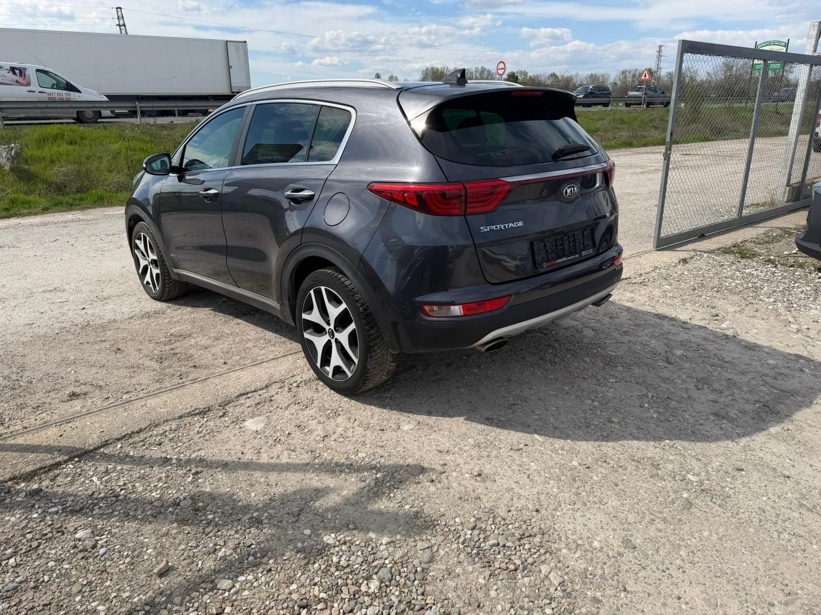 Kia Sportage 2.0 4X4 GT- LINE PRENIUM, снимка 7 - Автомобили и джипове - 54136301