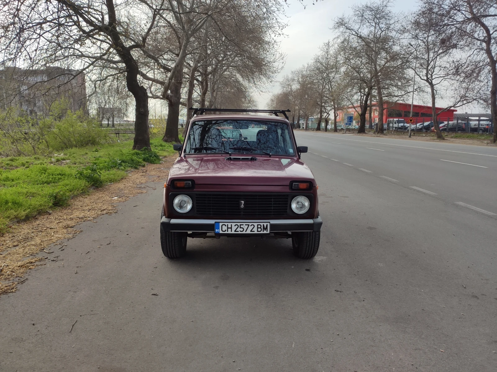 Lada Niva 1.7 Бензин/Газ, снимка 2 - Автомобили и джипове - 54178322