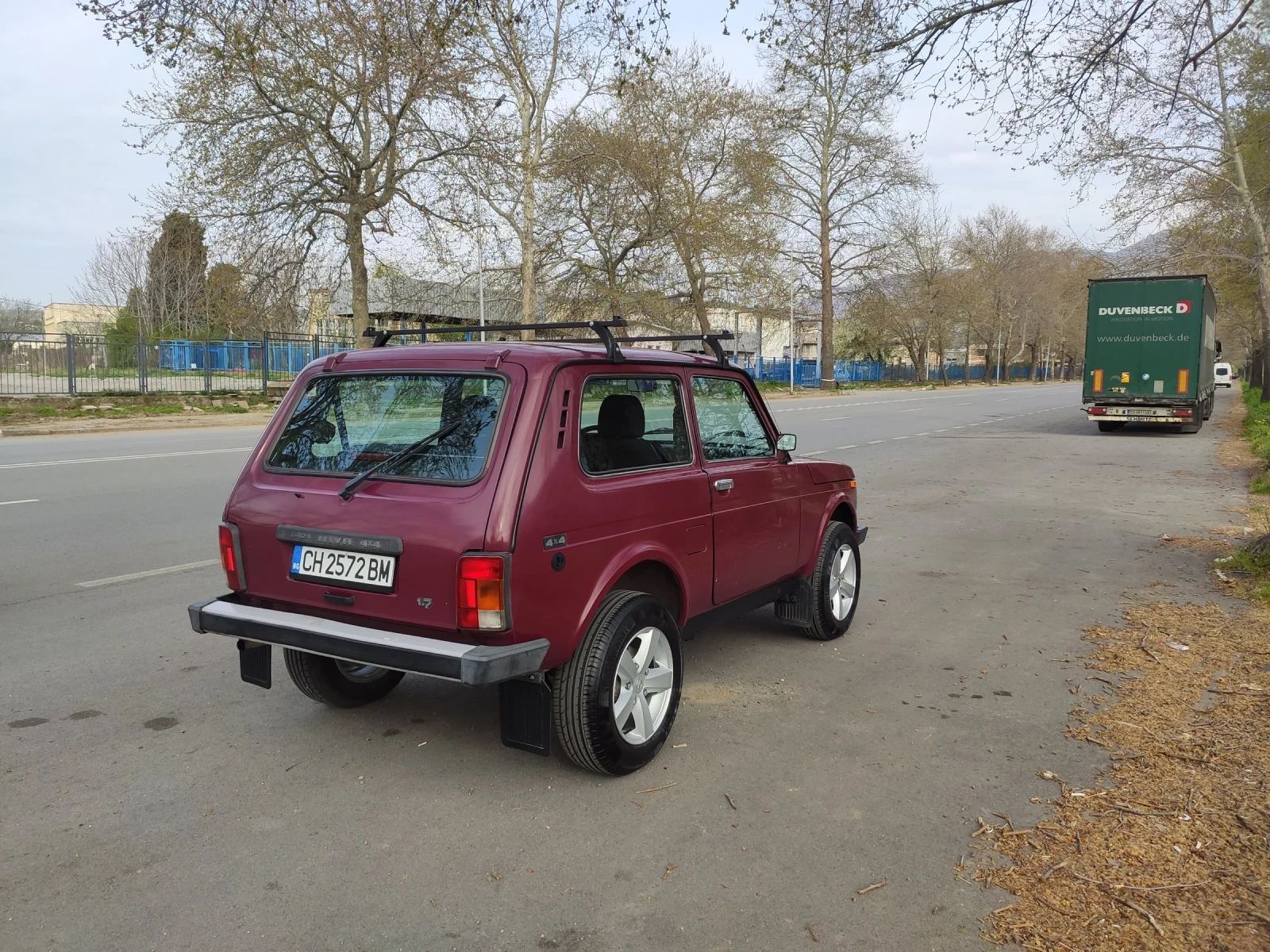 Lada Niva 1.7 Бензин/Газ, снимка 6 - Автомобили и джипове - 54178322