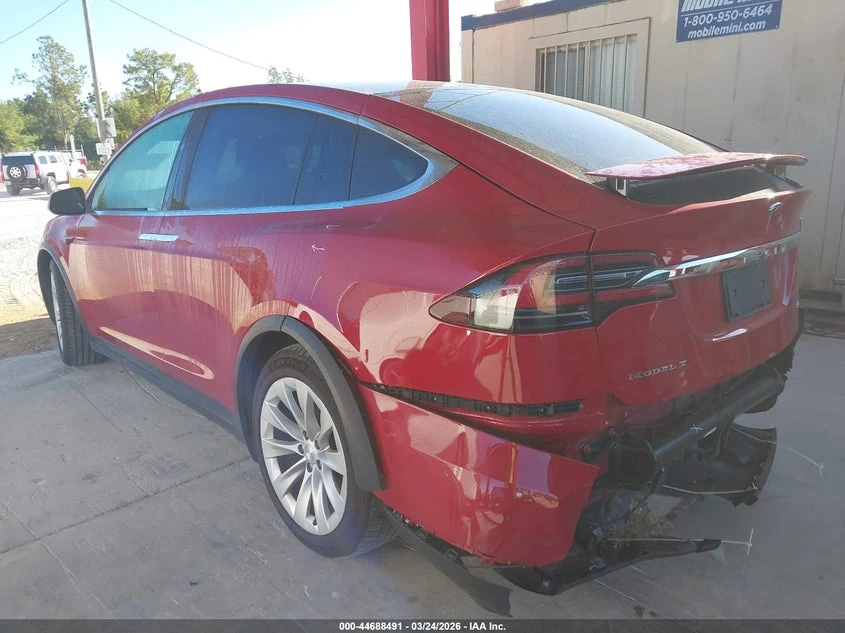 Tesla Model X 75D AWD, снимка 3 - Автомобили и джипове - 54459601