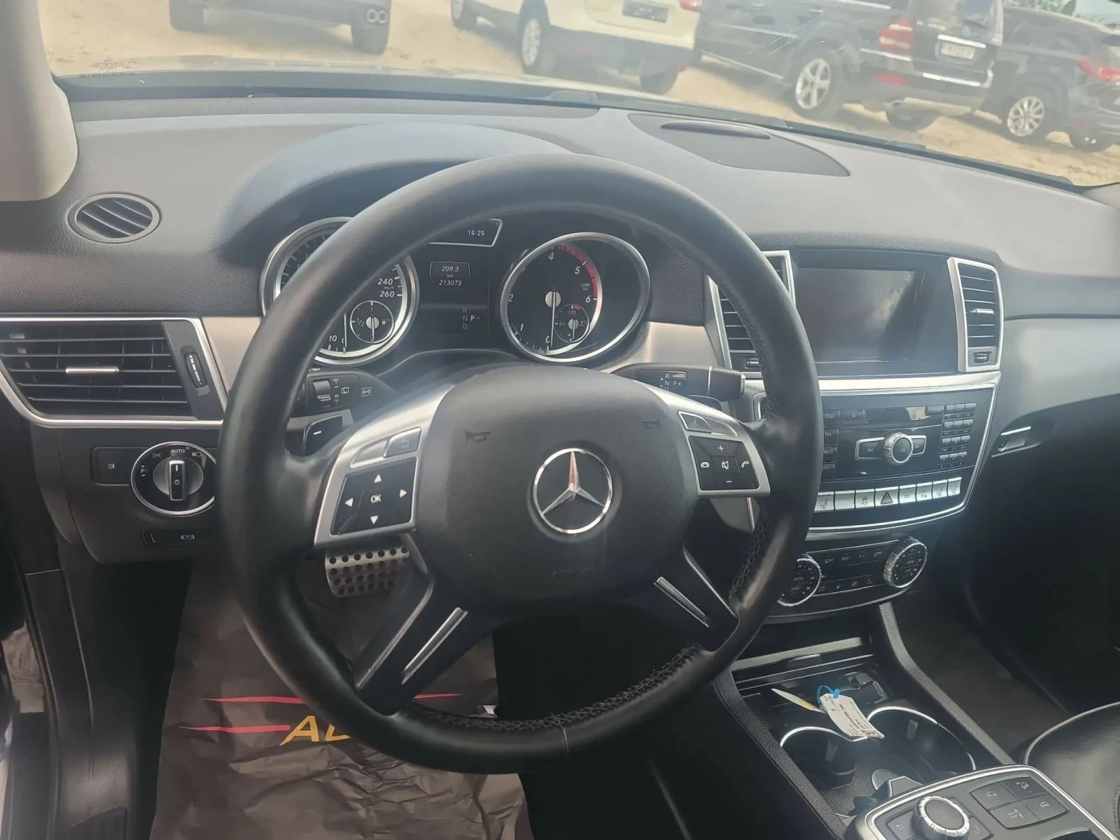 Mercedes-Benz ML 350 AMG Sport 258ps, снимка 16 - Автомобили и джипове - 54573312