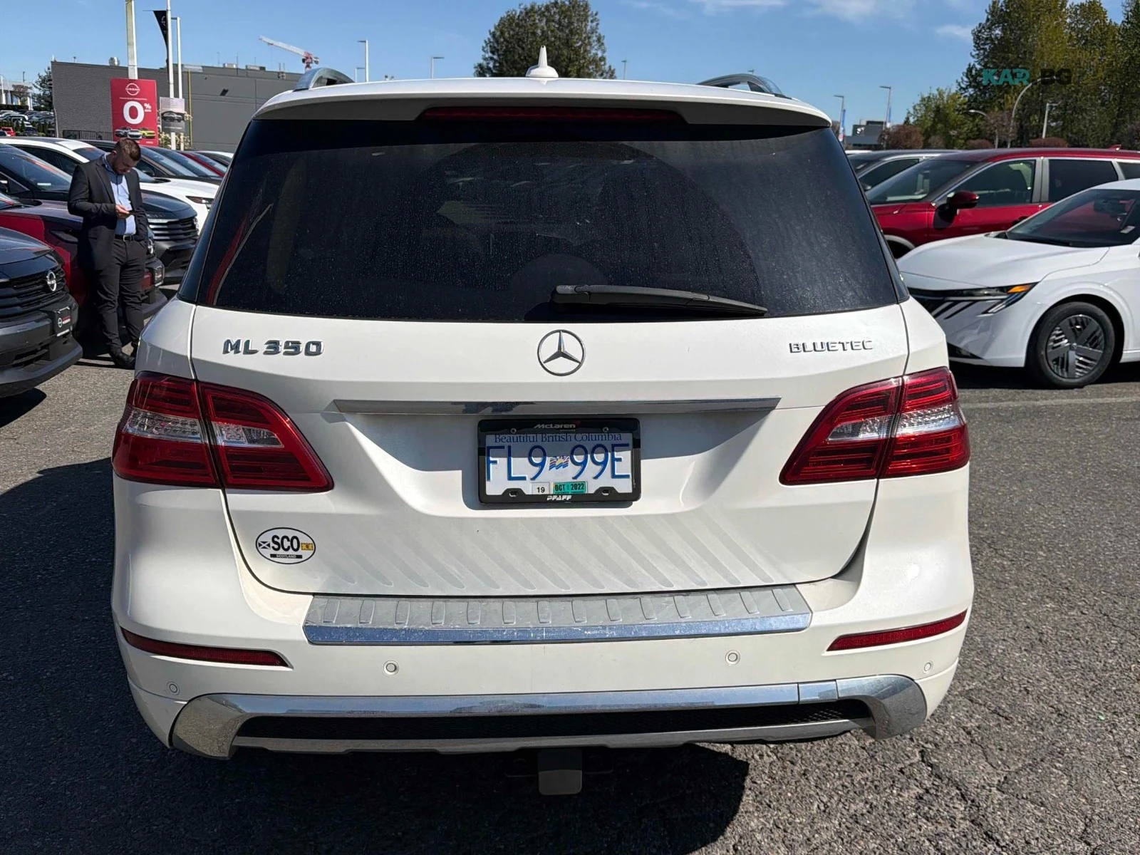 Mercedes-Benz ML 350 AMG* BLUETEC* HARMAN* ПОДГРЕВ* KEYLESS, снимка 4 - Автомобили и джипове - 54916940