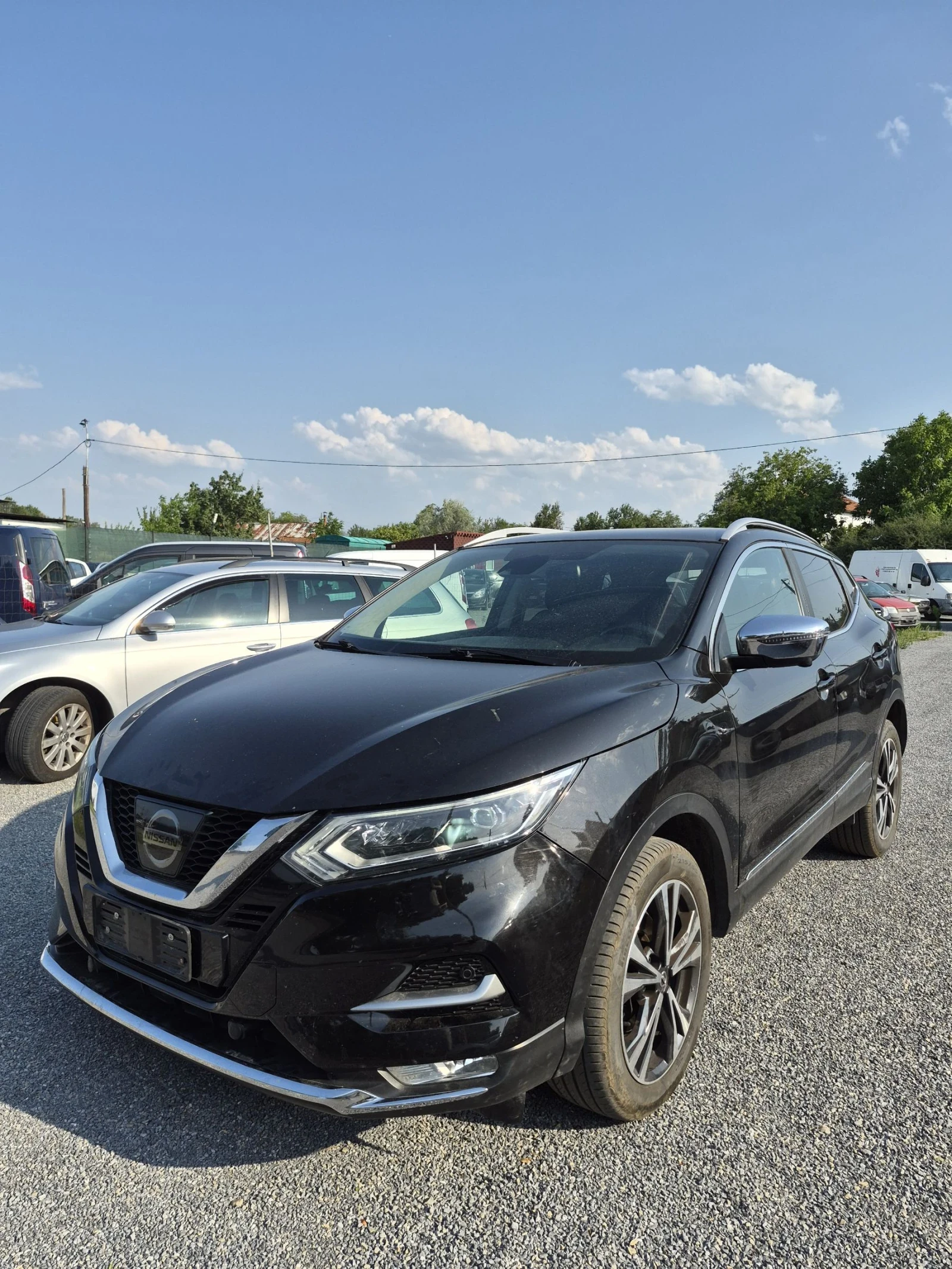 Nissan Qashqai 1.6 ГАЗ Tekna Evro 6, снимка 2 - Автомобили и джипове - 55417328