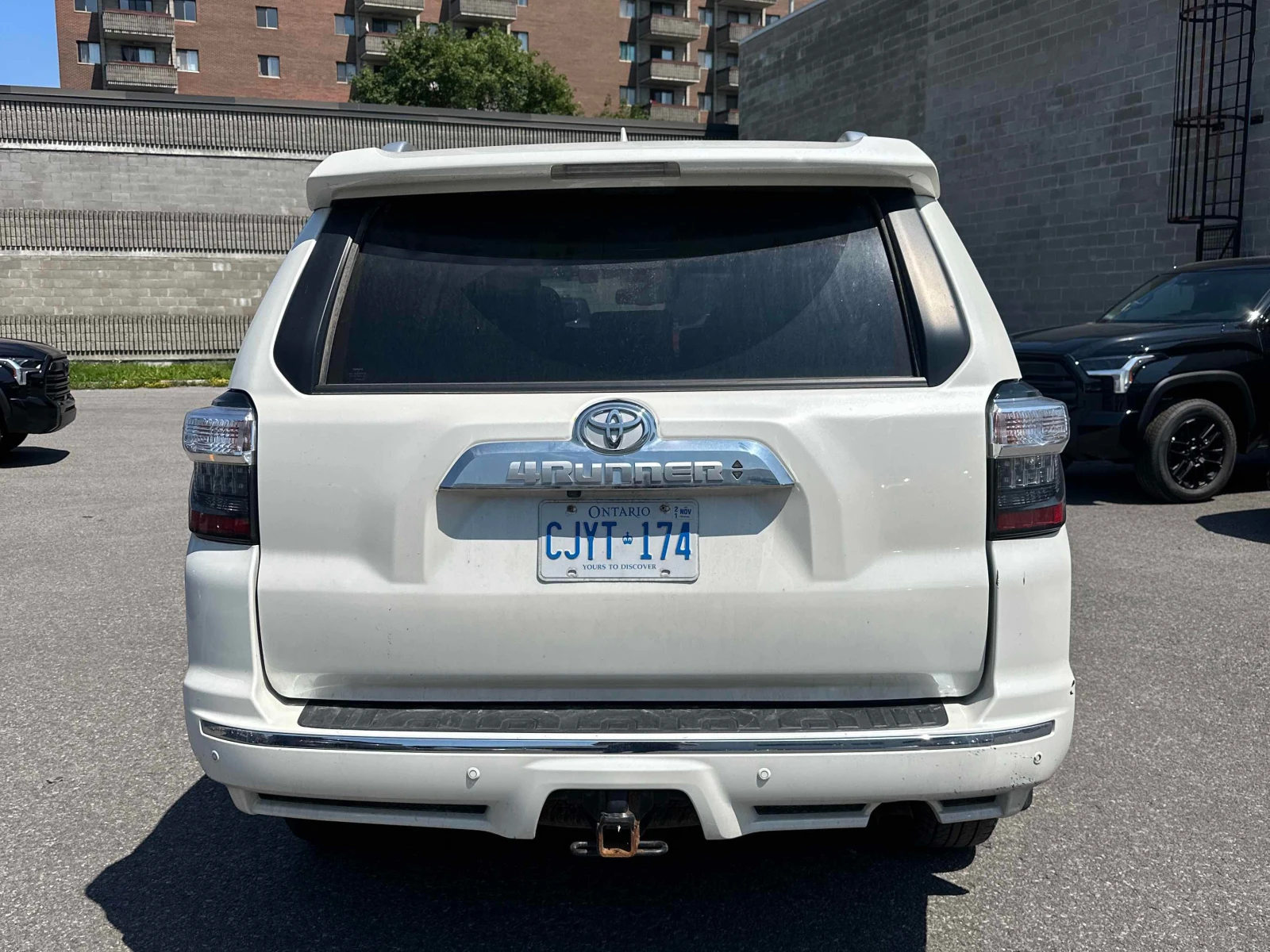 Toyota 4runner 4WD| ПАМЕТ| PANO| DISTRONIC| , снимка 15 - Автомобили и джипове - 55990471