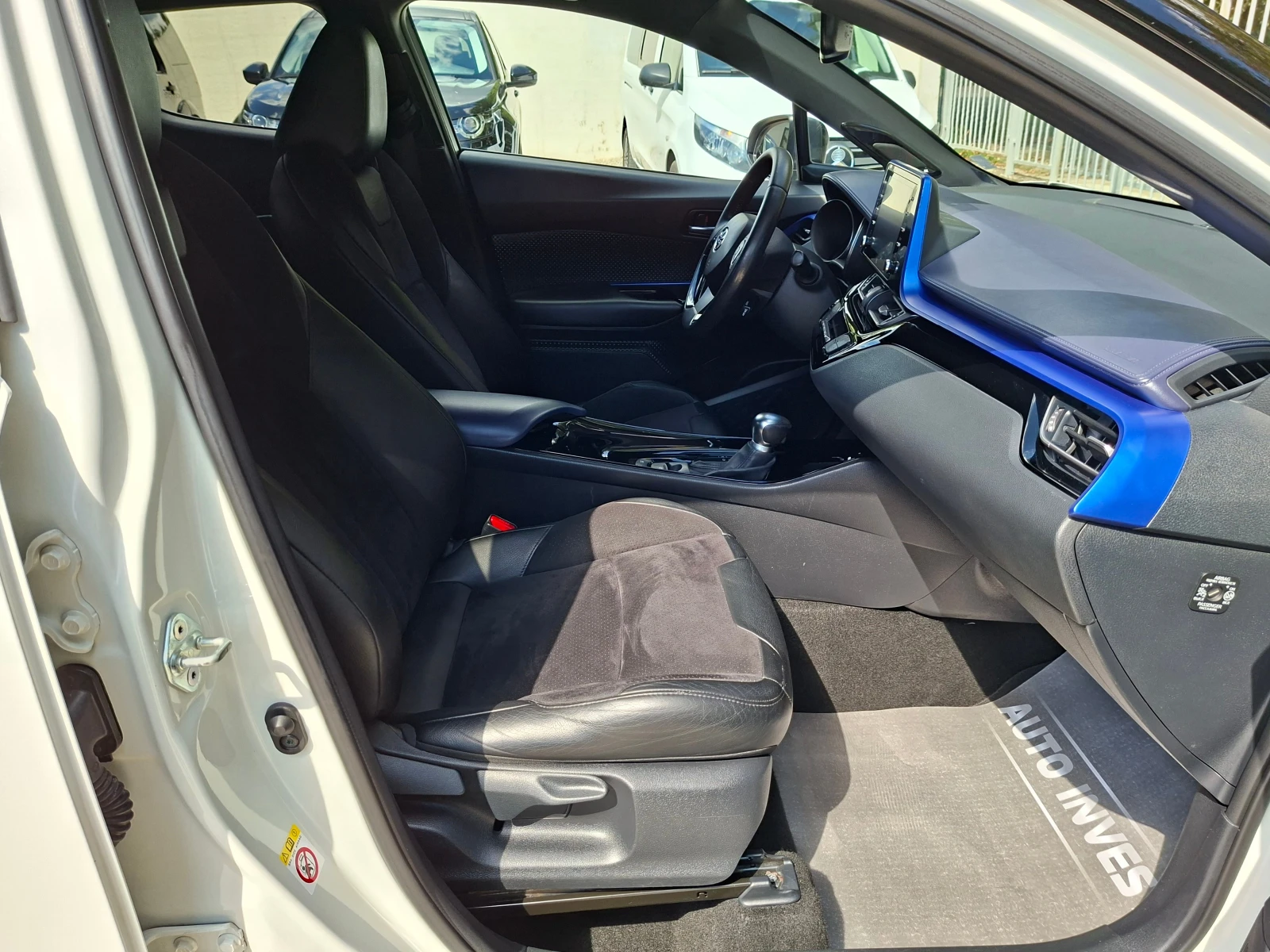 Toyota C-HR 2.0/184ks/HYBRID, снимка 14 - Автомобили и джипове - 56069793