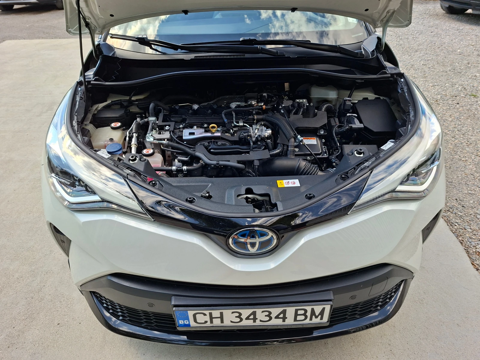 Toyota C-HR 2.0/184ks/HYBRID, снимка 17 - Автомобили и джипове - 56069793